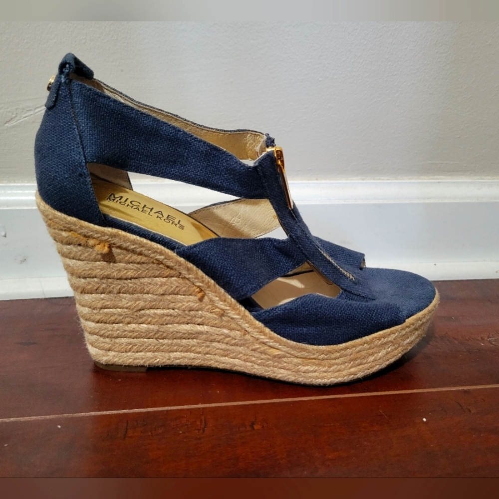 Michael Kors, size 7, wedges
